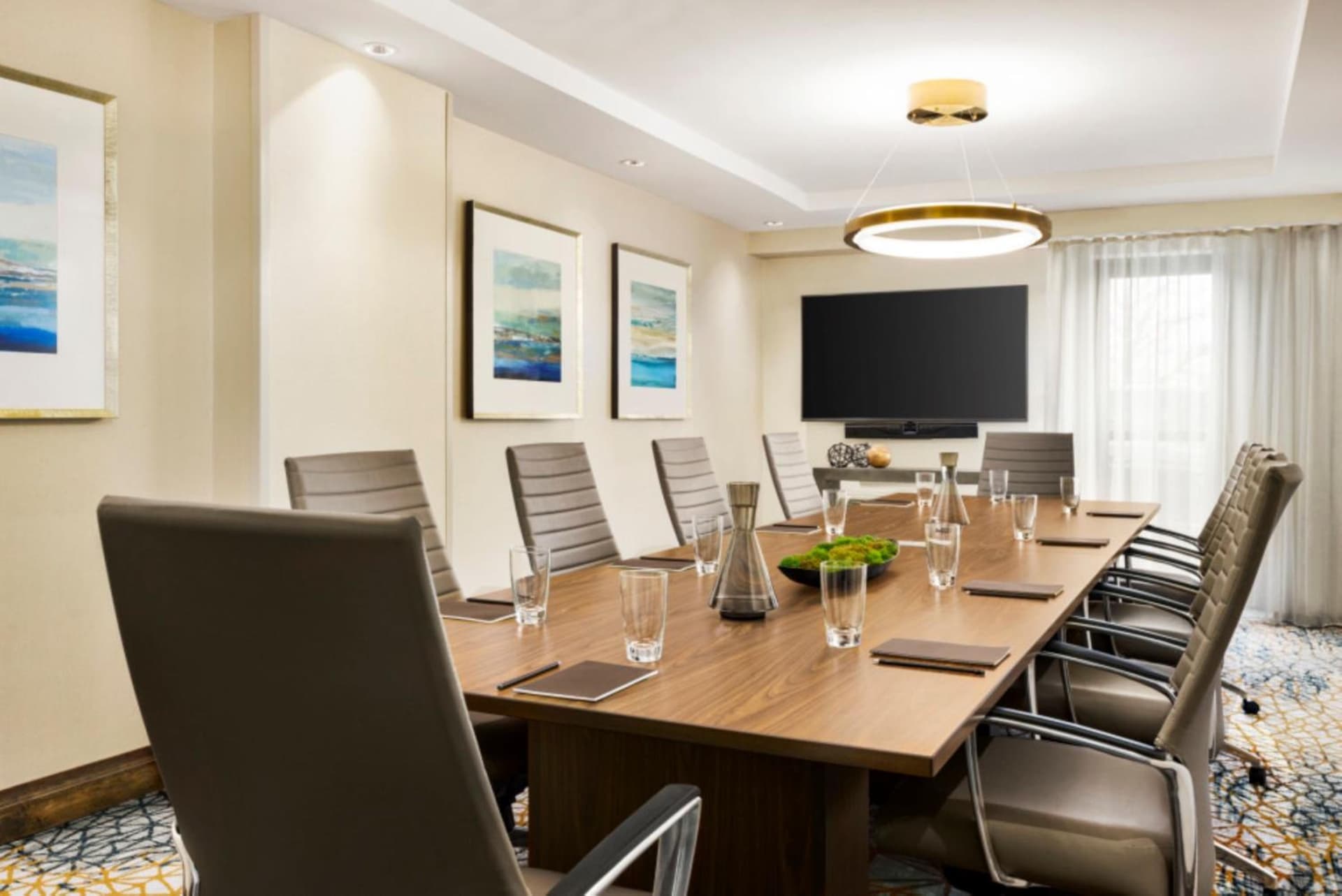 Crowne Plaza Toronto Airport by IHG