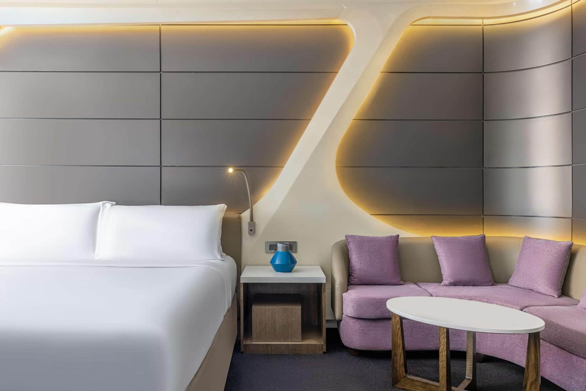 V Hotel Dubai, Curio Collection by Hilton