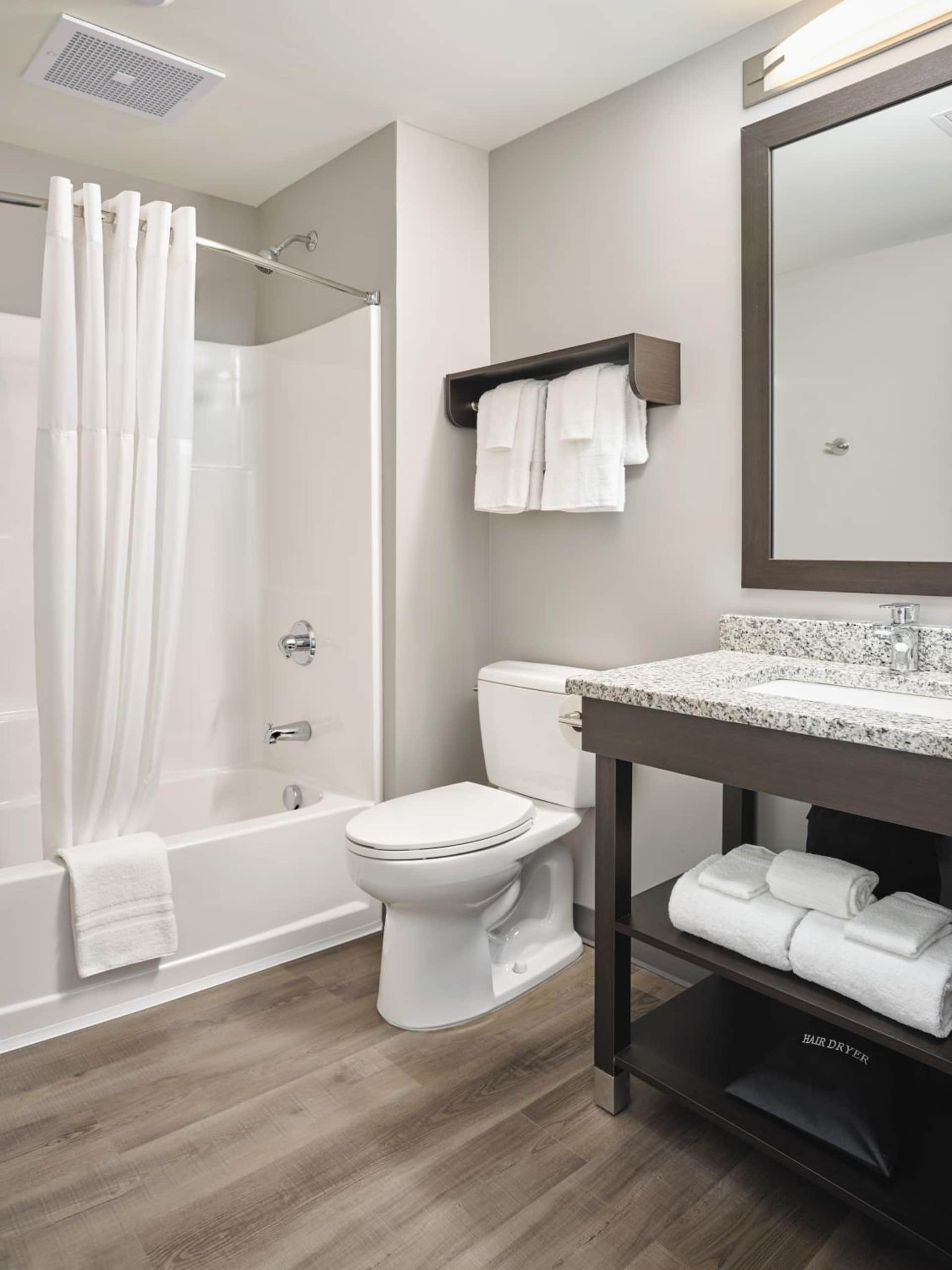 stayAPT Suites Cleveland TN
