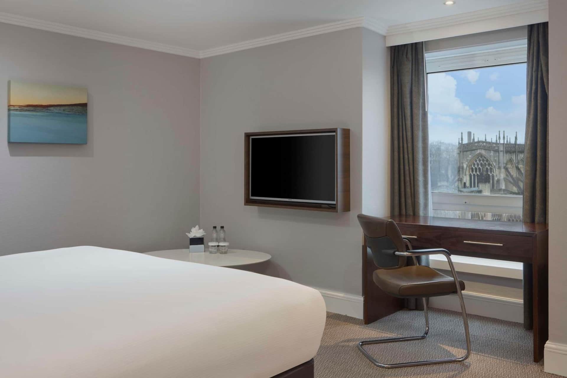 DoubleTree by Hilton Bristol City Centre