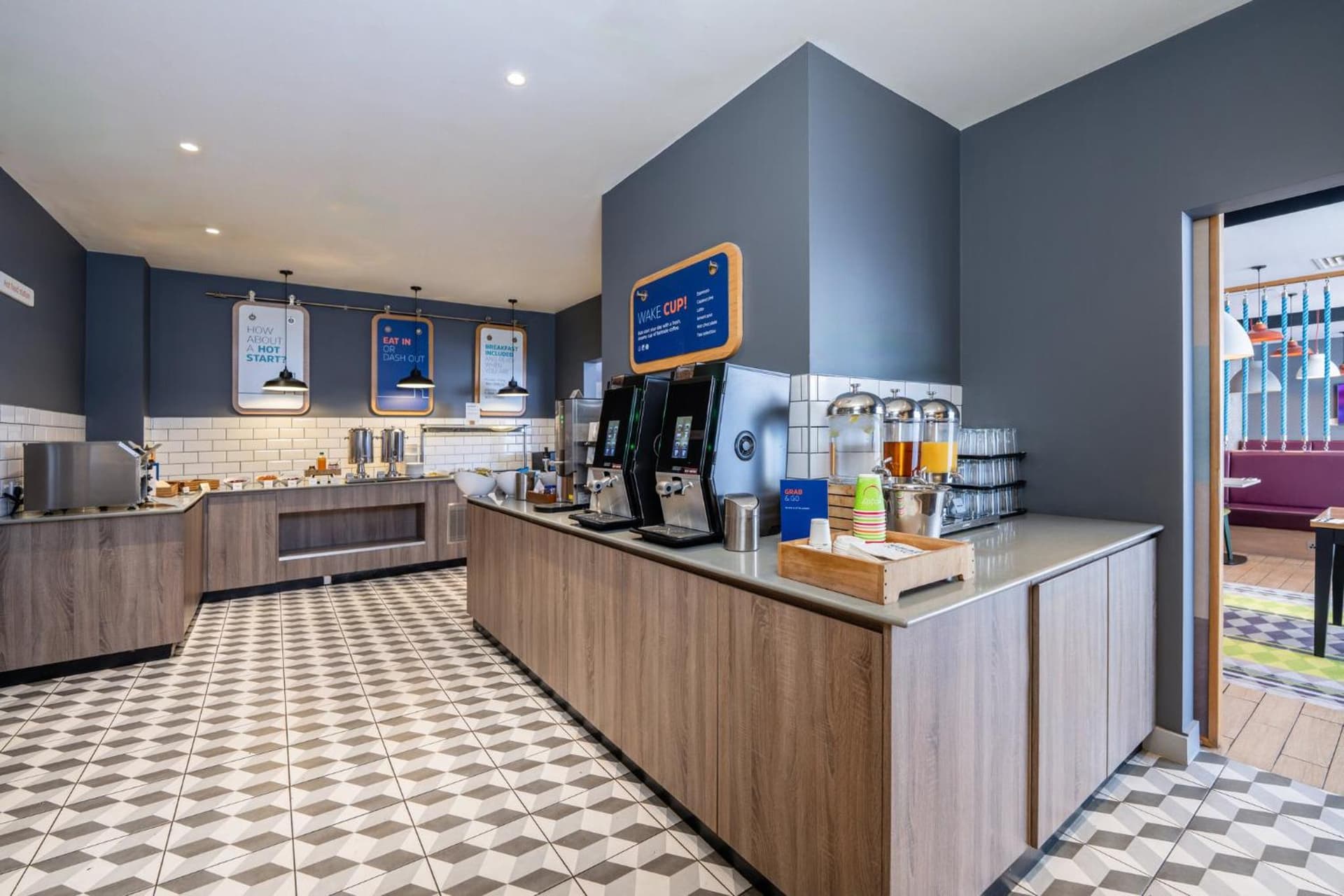 Holiday Inn Express Aberdeen Airport