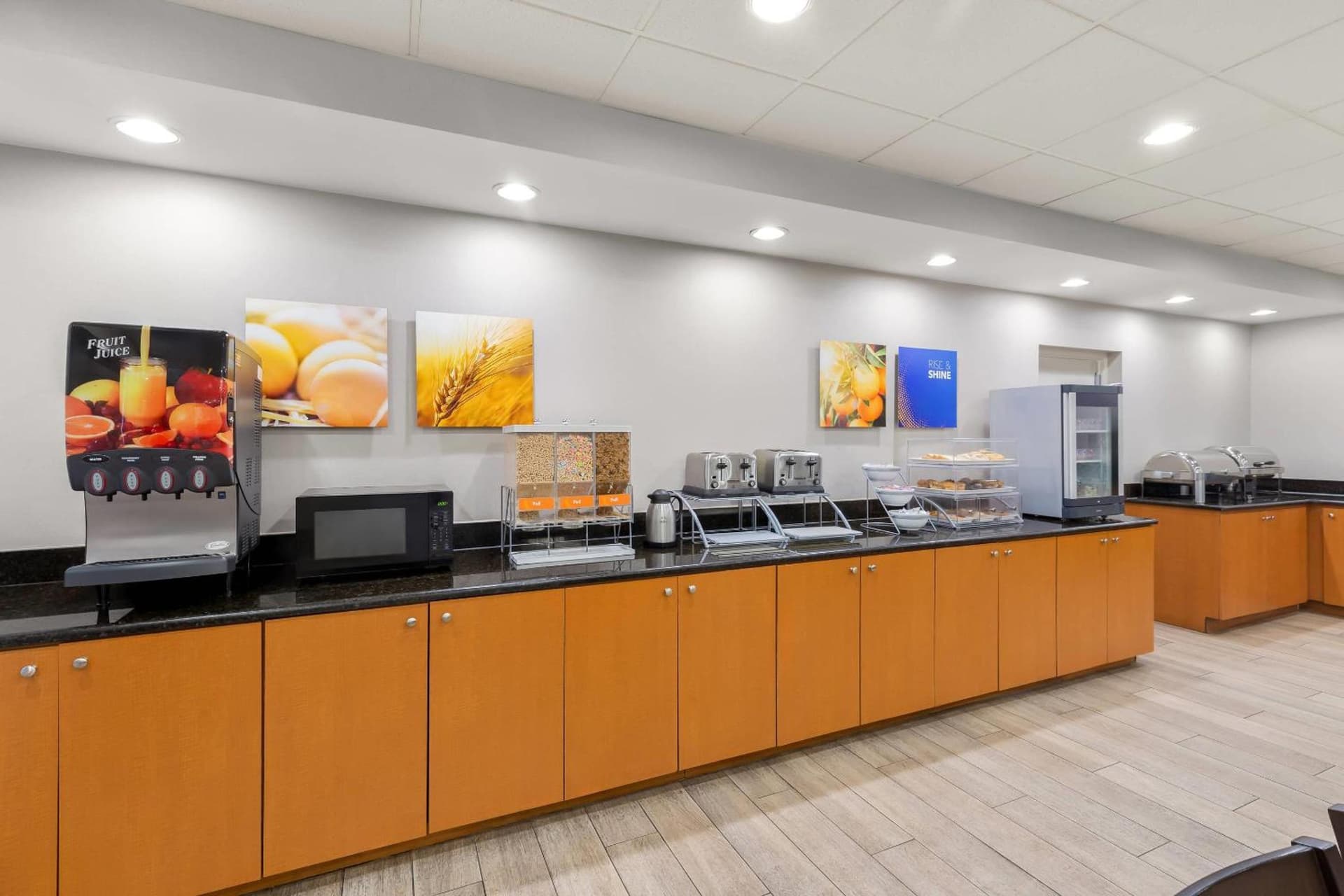 Comfort Suites Near Universal Orlando Resort