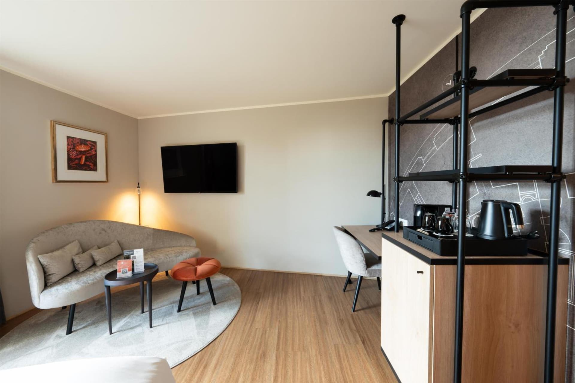 Wasserturm Hotel Cologne, Curio Collection by Hilton