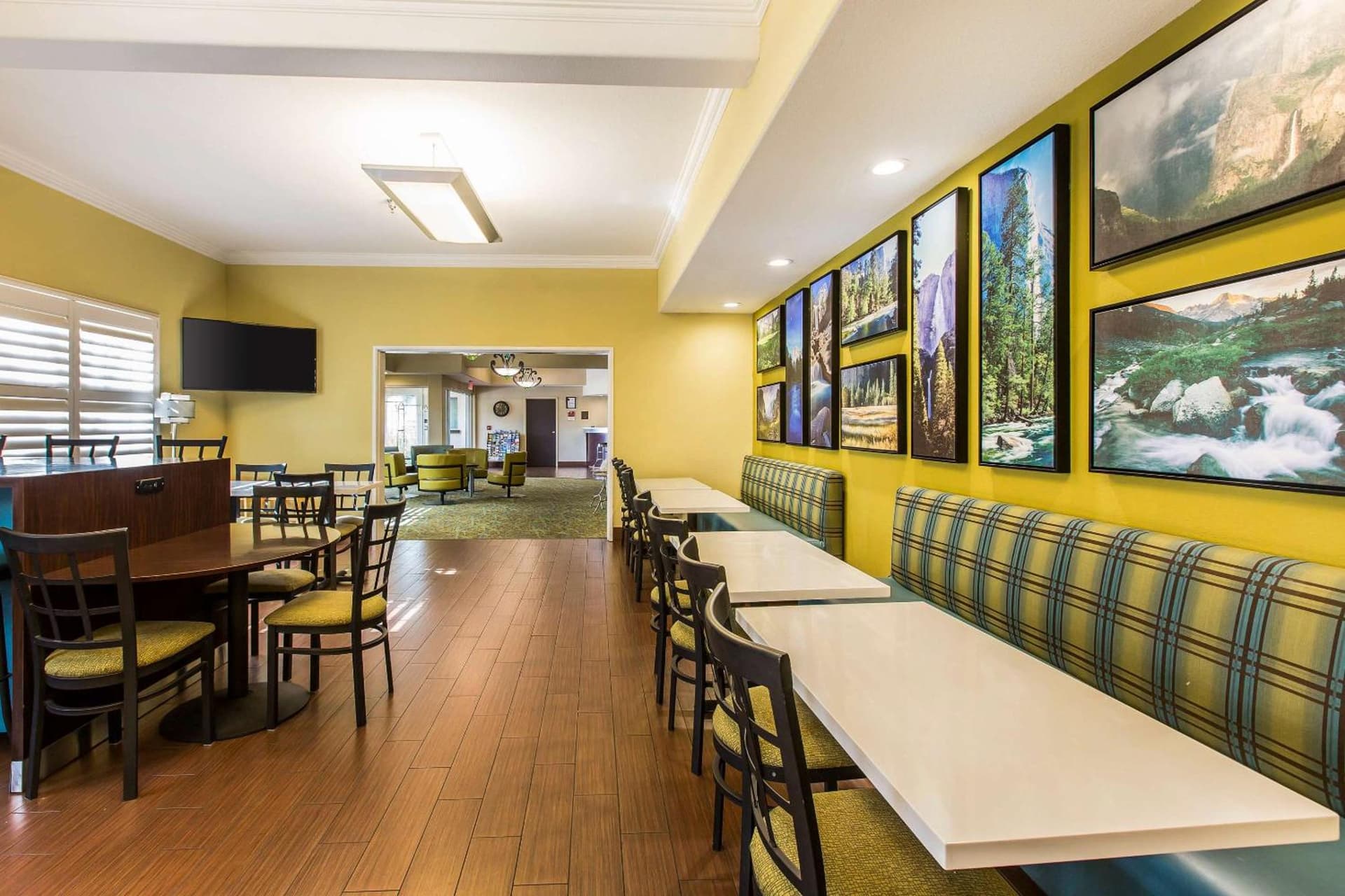 Comfort Suites Fresno River Park