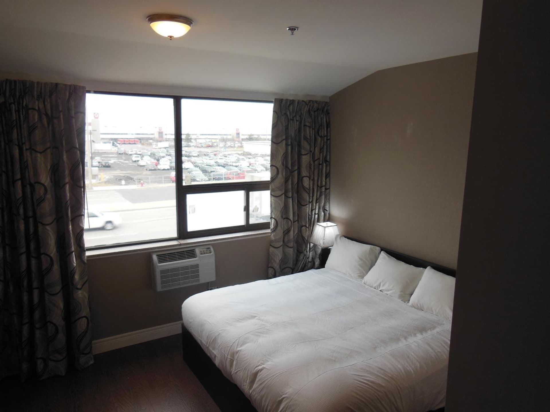 Nu Hotel
