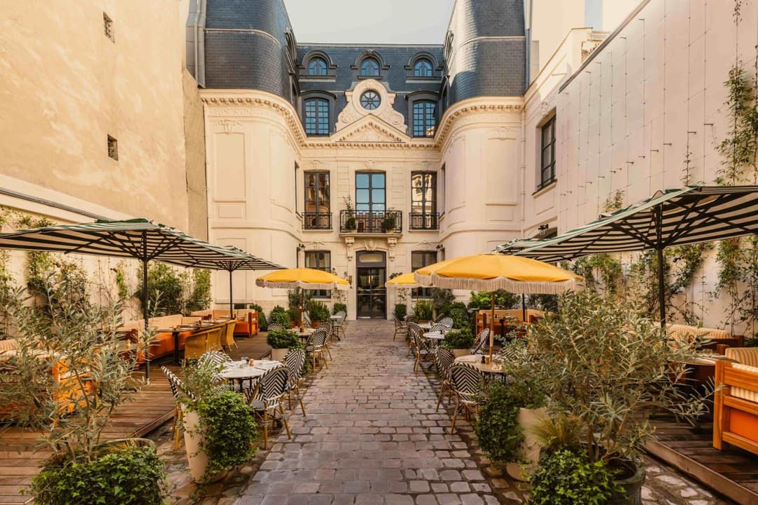 Le Jardin de Verre by Locke, Paris
