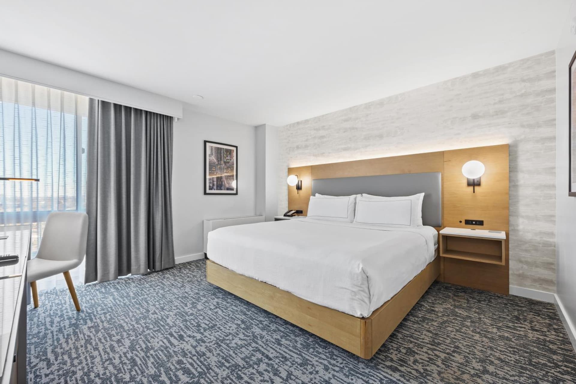 DoubleTree by Hilton New York JFK Airport