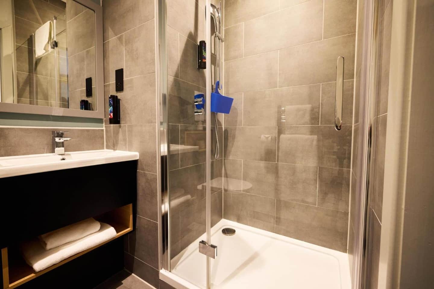 Holiday Inn - the niu, Loom Manchester North by IHG