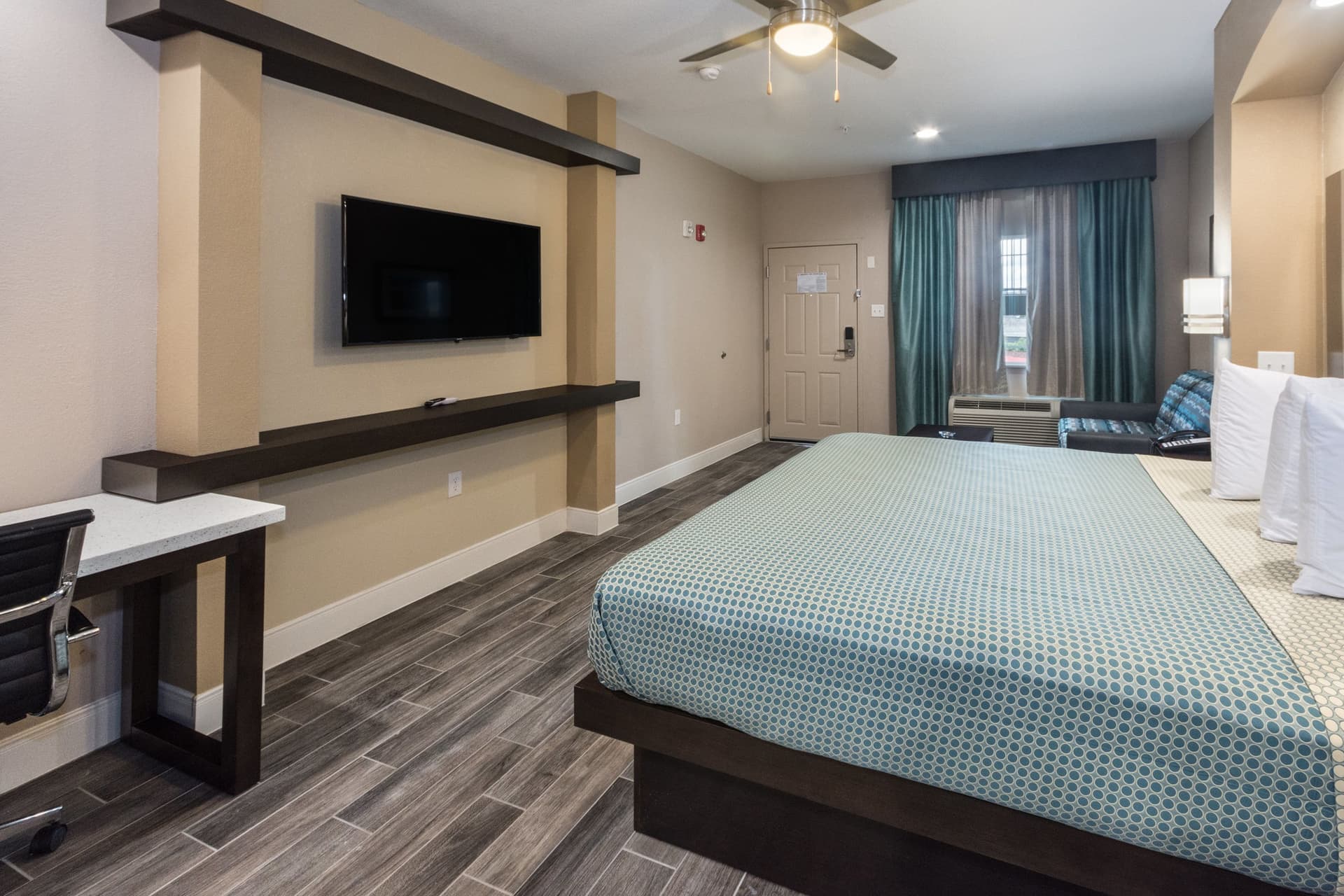 Econo Lodge Inn & Suites Houston NW-Cy-Fair