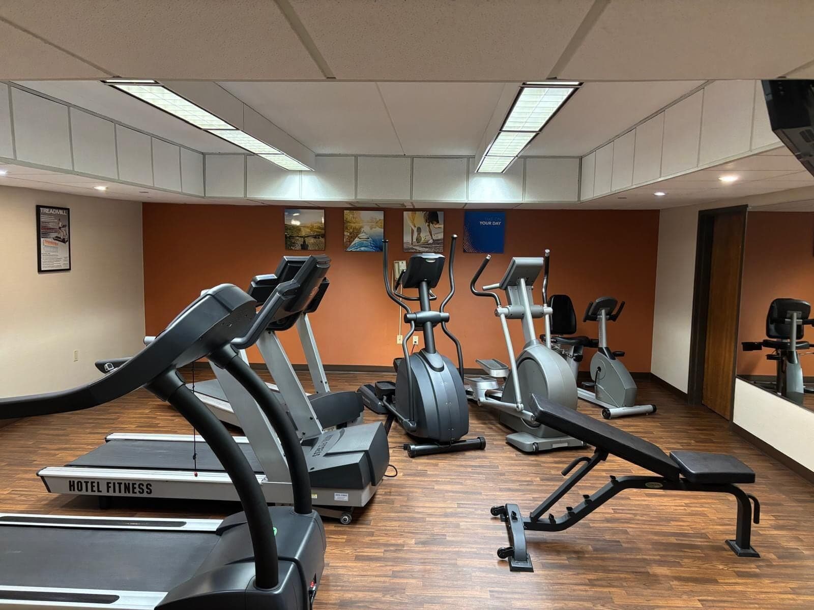 Comfort Inn Farmington Hills - Novi-Royal oaks-Southfield-Detroit Northwest