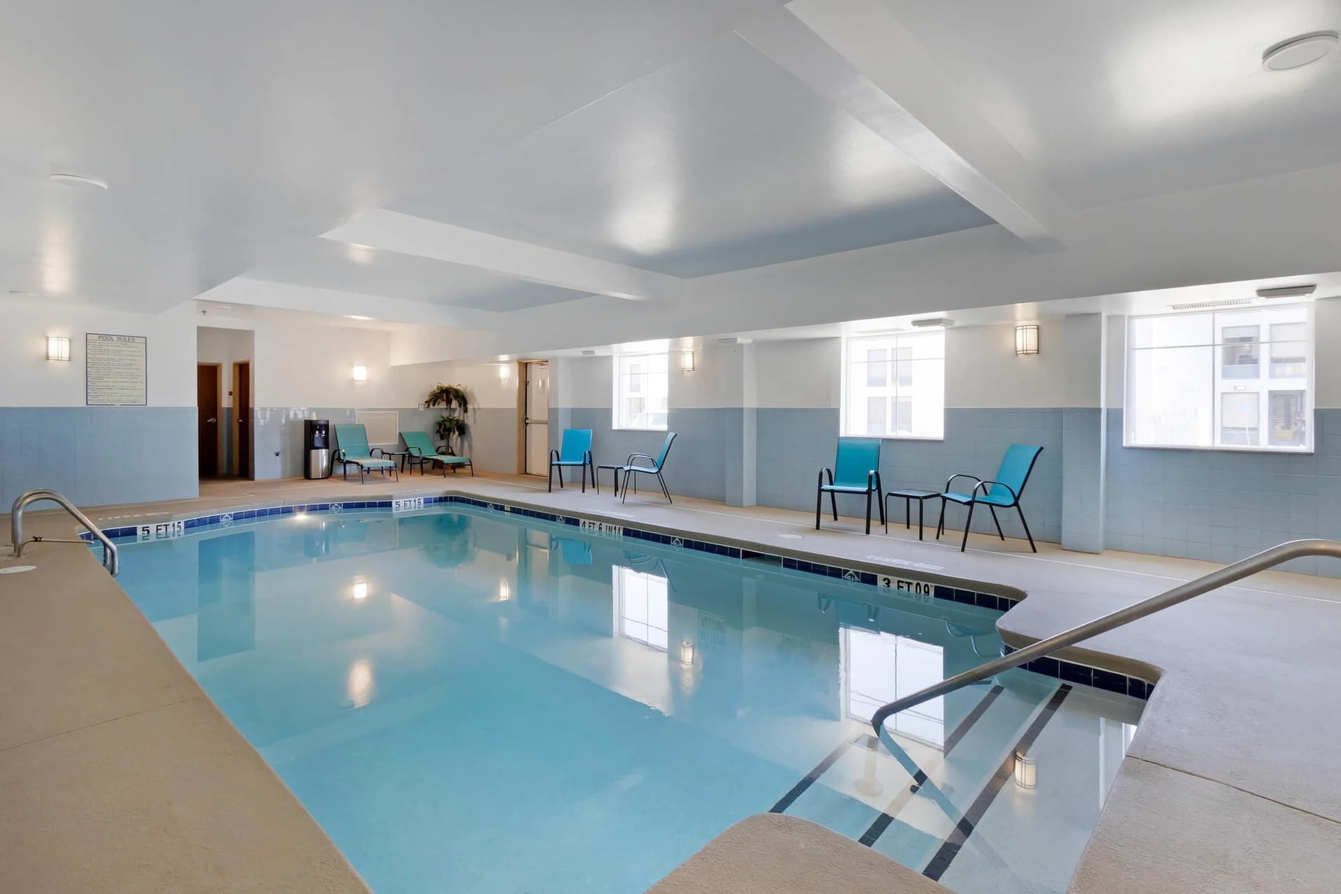 Comfort Inn & Suites Charleston Airport Convention Center