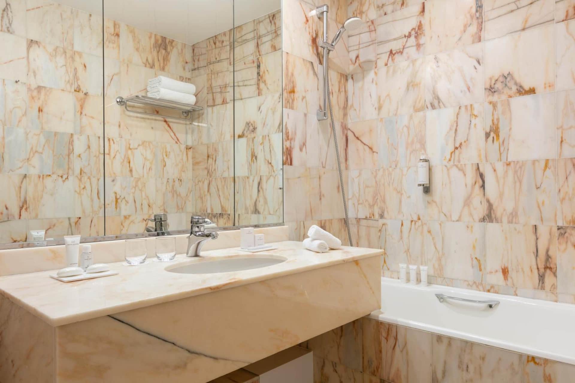 Hôtel Barrière Le Grand Hôtel Enghien-Les-Bains
