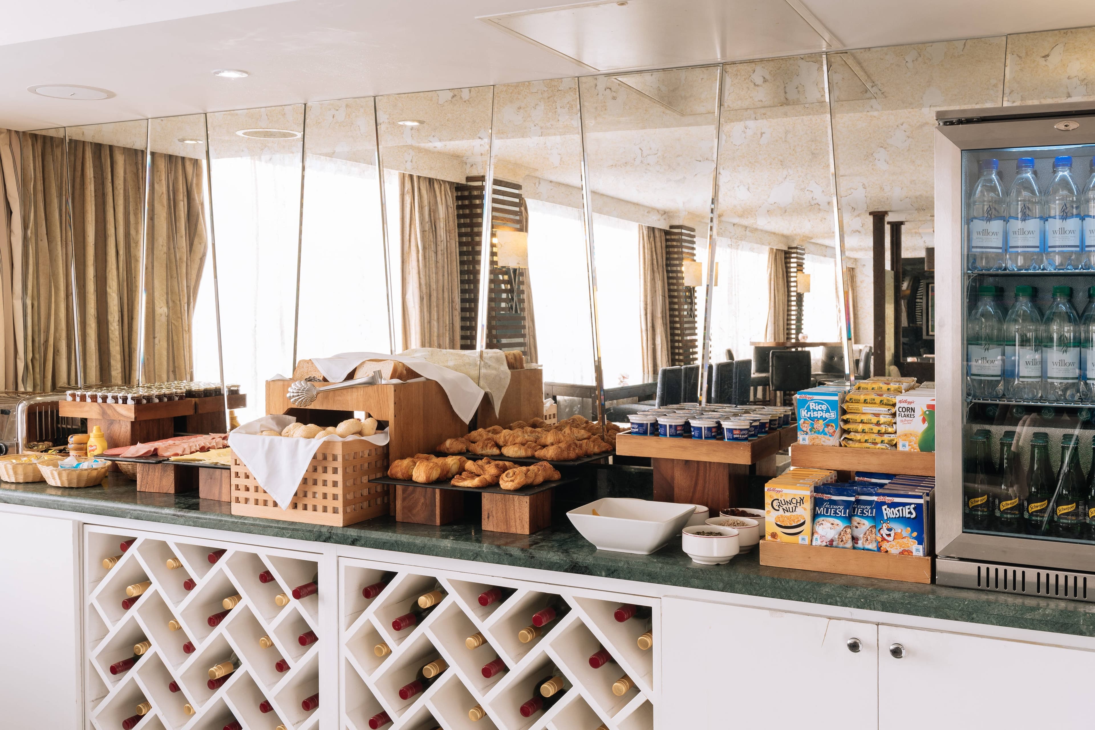 Renaissance London Heathrow Hotel