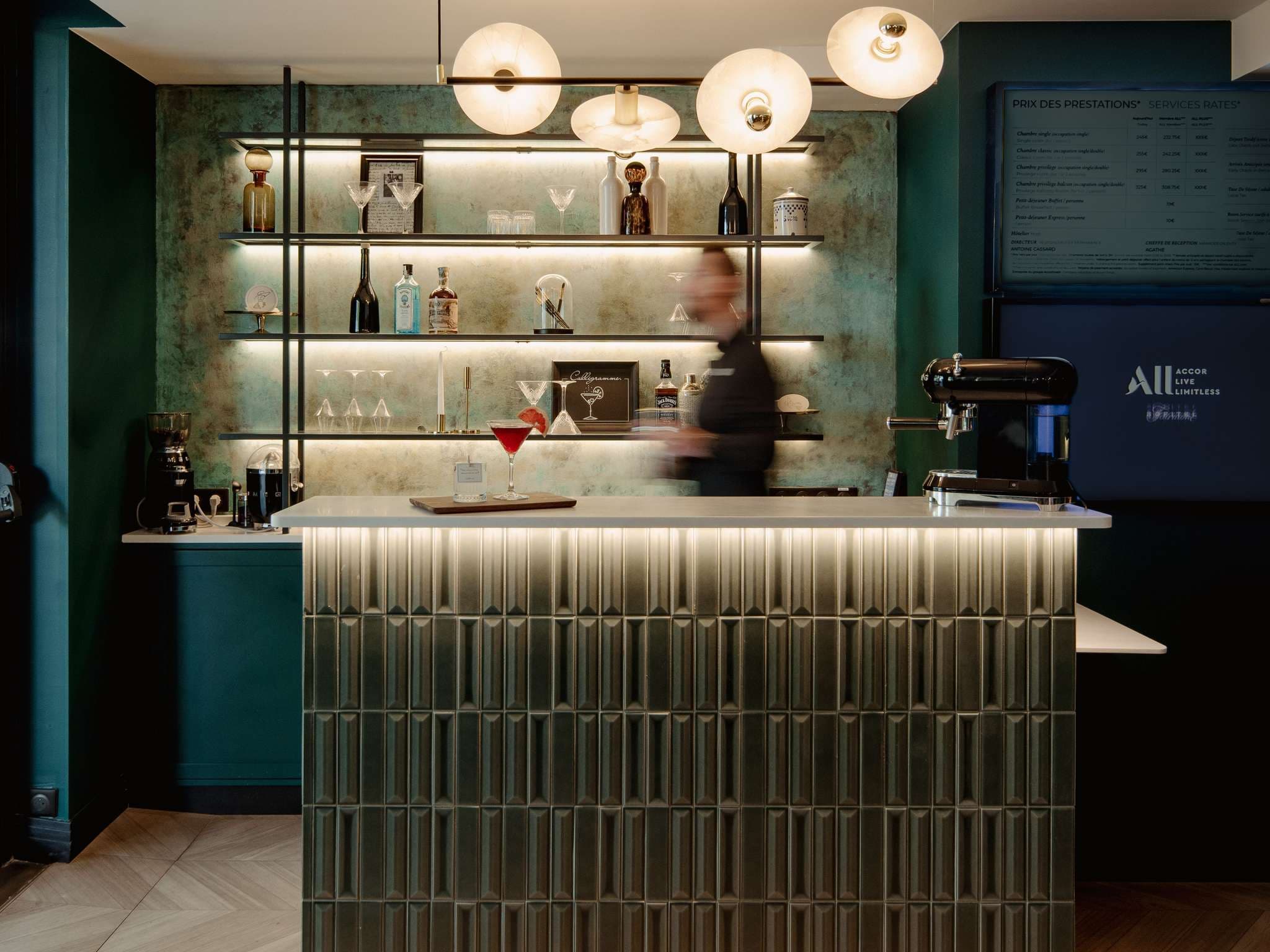 Mercure Paris Tour Eiffel Pont Mirabeau Hotel