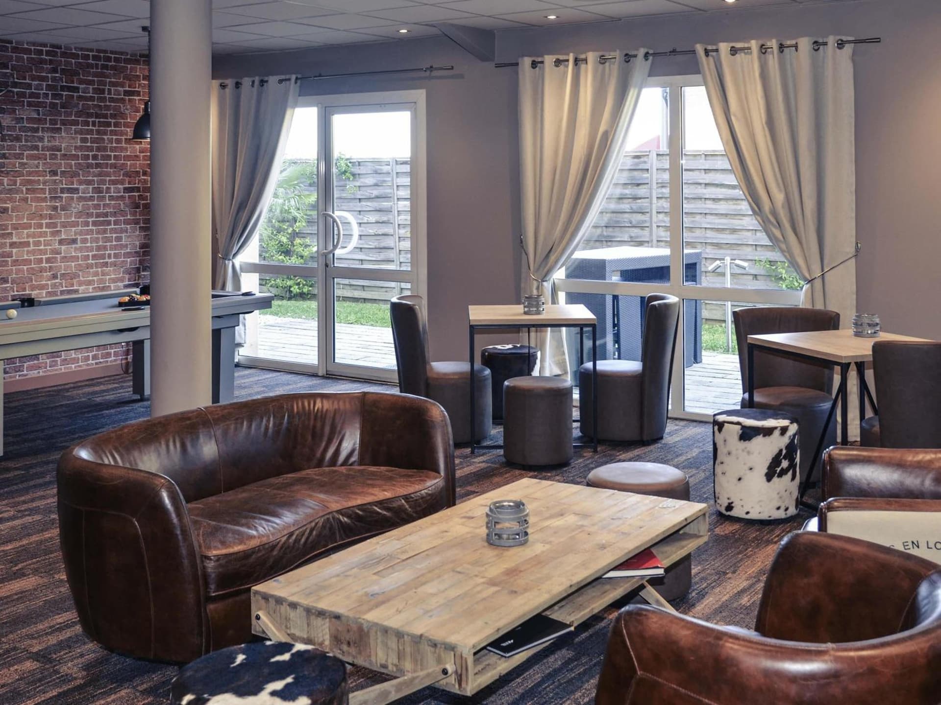 Mercure Lyon Est Chaponnay Hotel