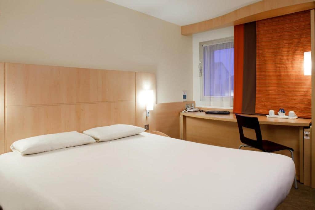 ibis London Heathrow Airport