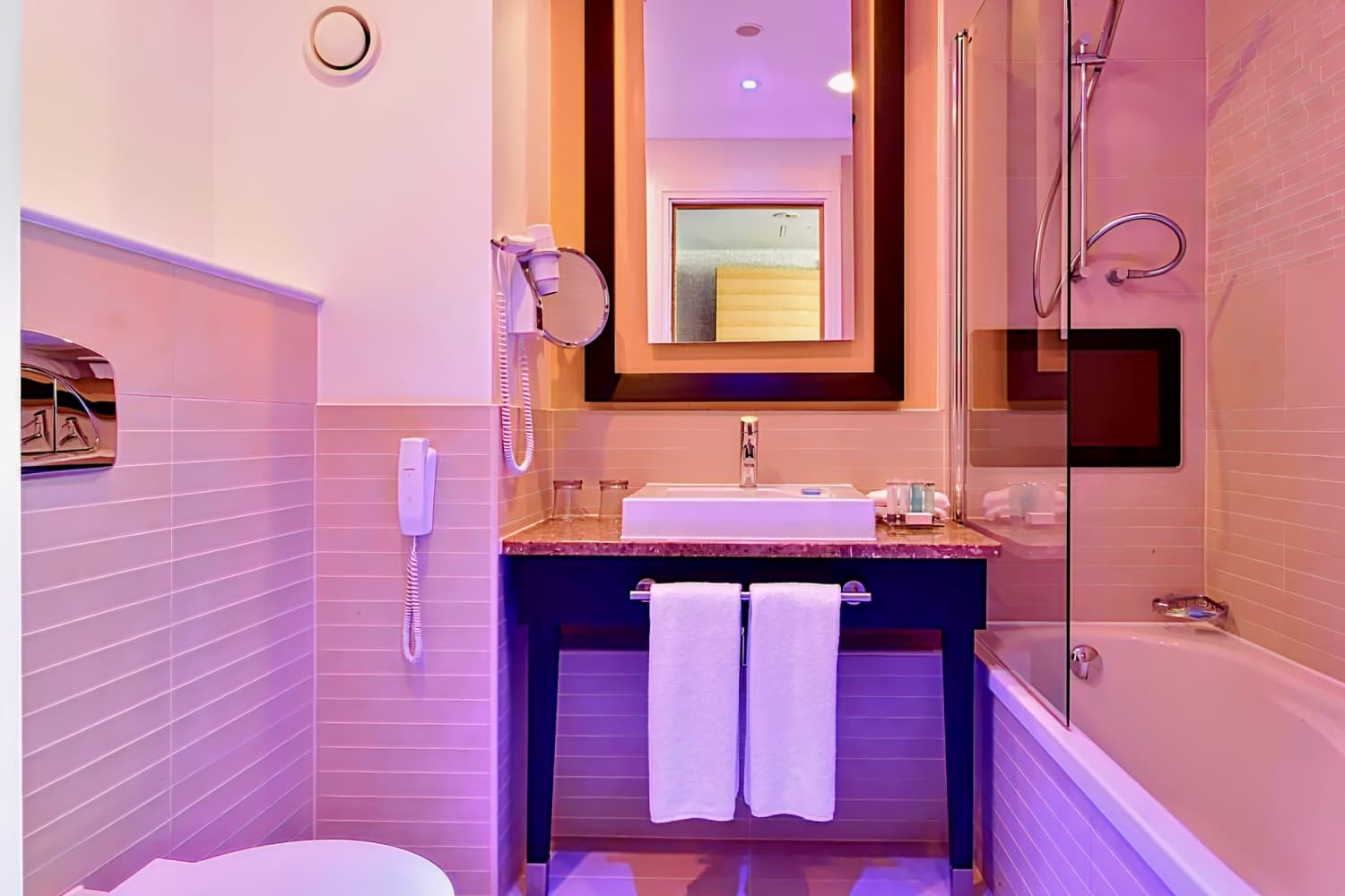 Pestana Chelsea Bridge Hotel