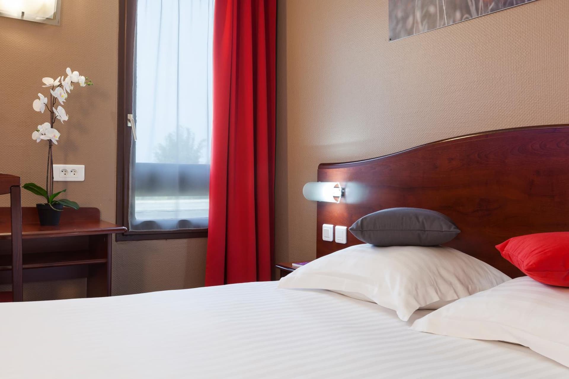 Brit Hotel Arras